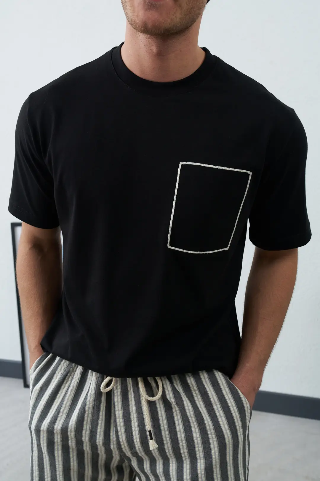 Süs Cepli T-Shirt