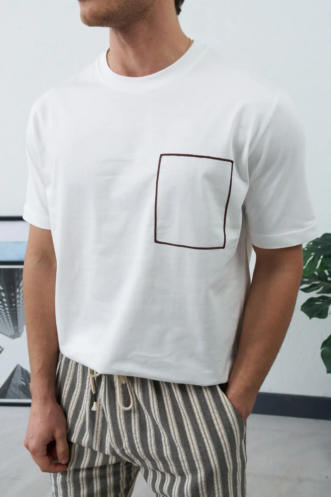 Süs Cepli T-Shirt