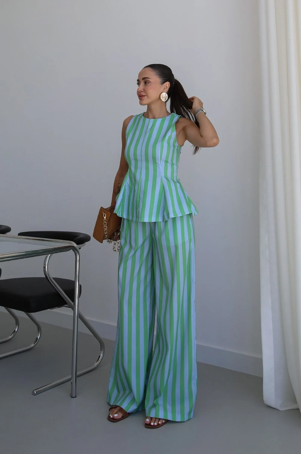 Çizgili Kolsuz Bluz Pantolon Takım