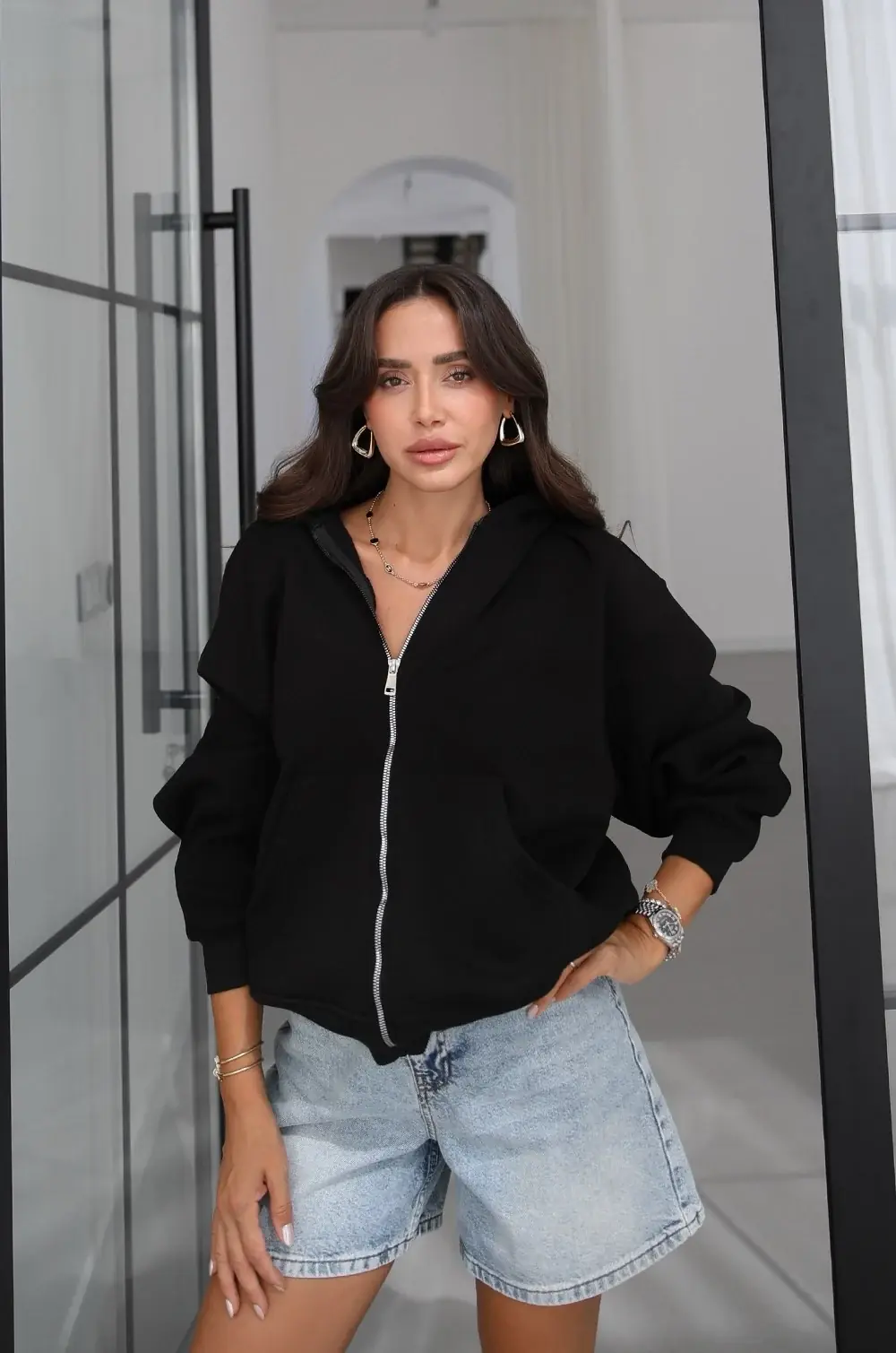 Sweatshirt